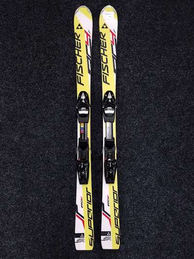 Gebrauchte FISCHER RC4 Ski + Fischer 4.5 Bindungen