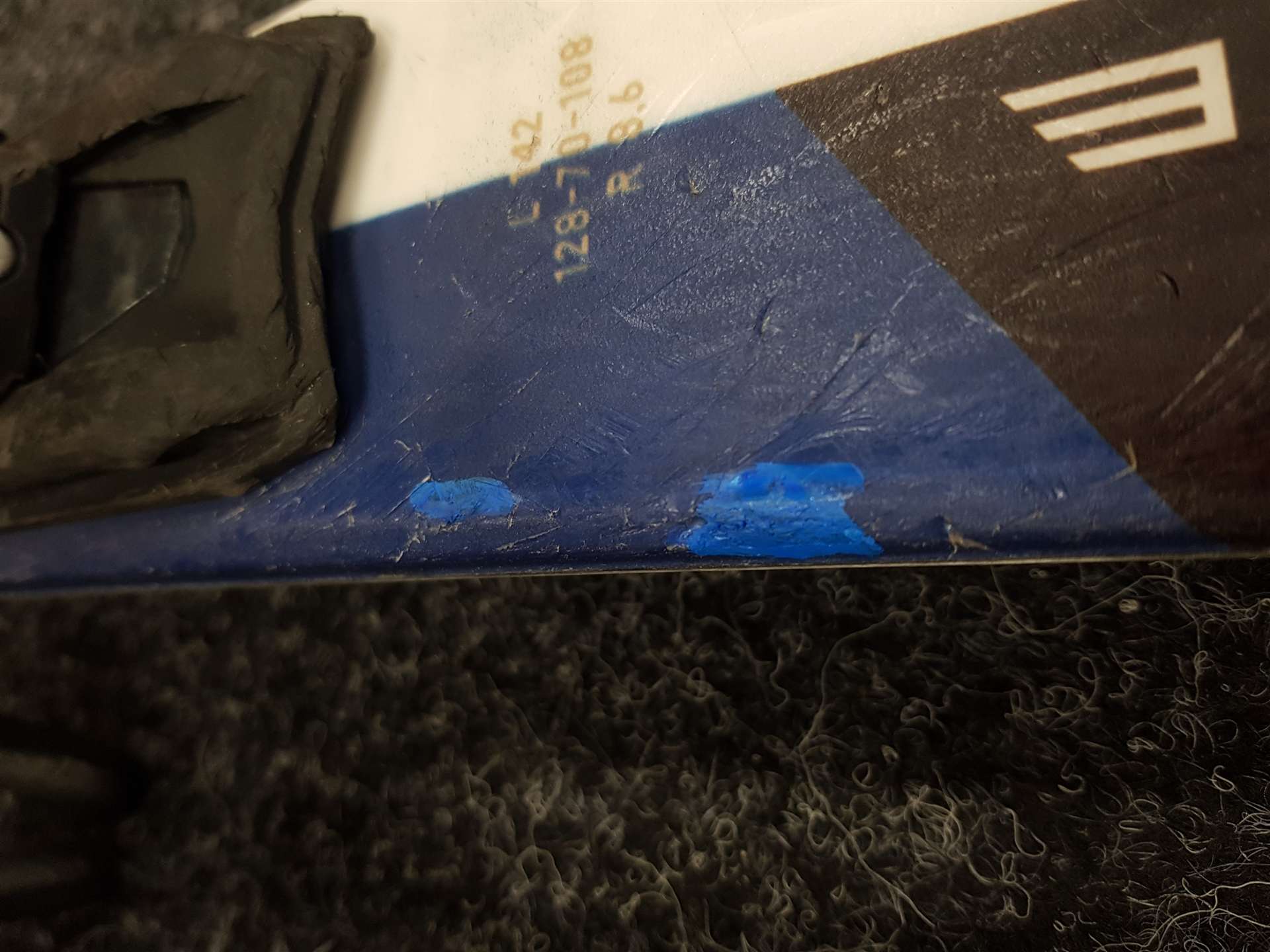 Esquís HEAD Shape 3.0 usados + fijaciones Tyrolia 10