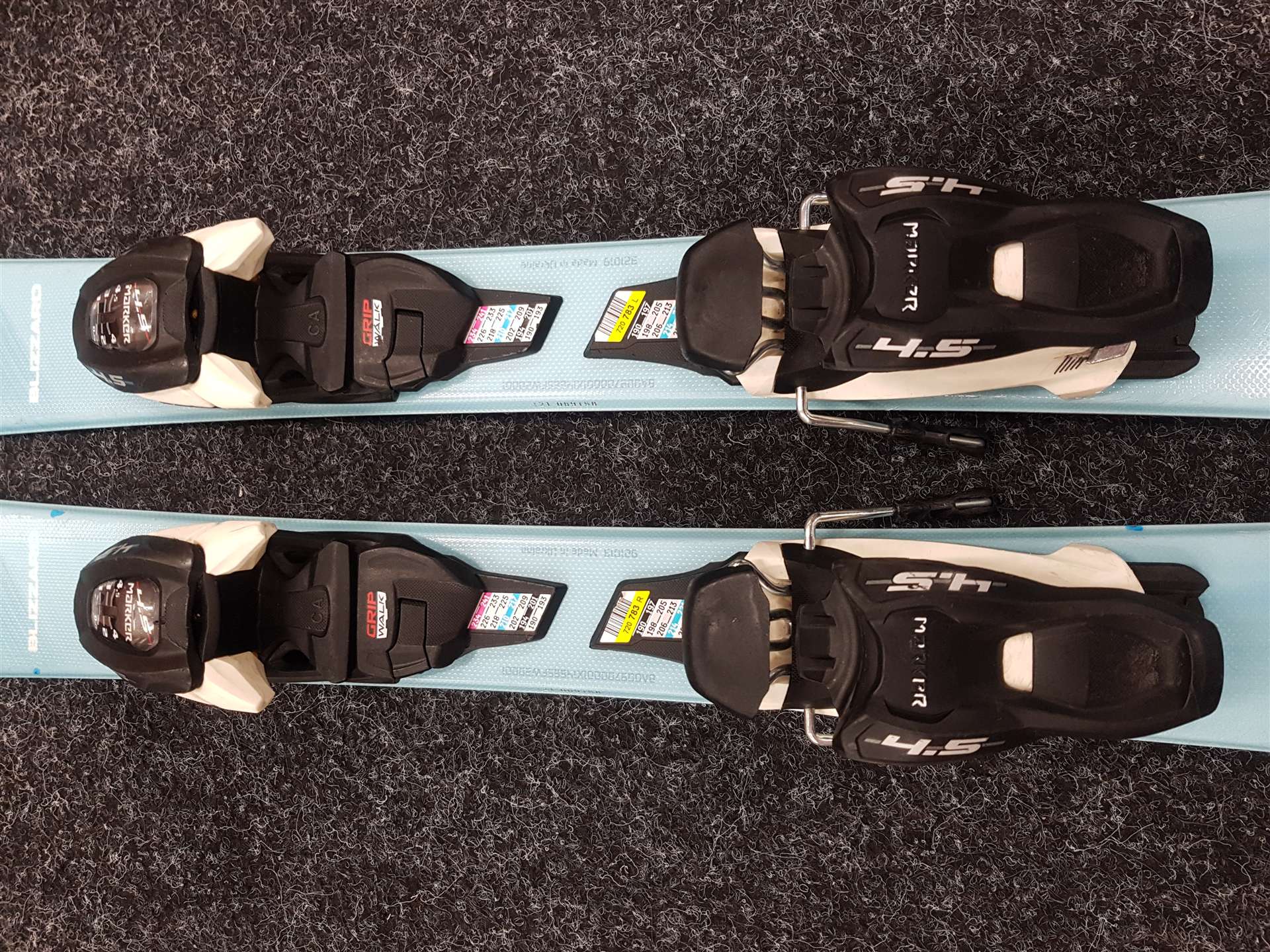 Skis enfant d'occasion BLIZZARD Pearl JR + fixations Marker 4.5