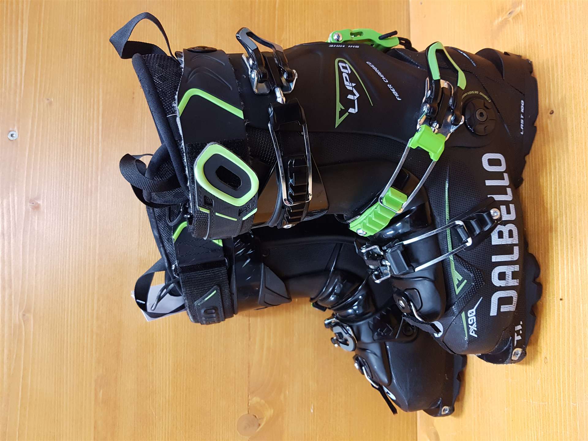 Chaussures de ski alpin DALBELLO Lupo AX90 d'occasion