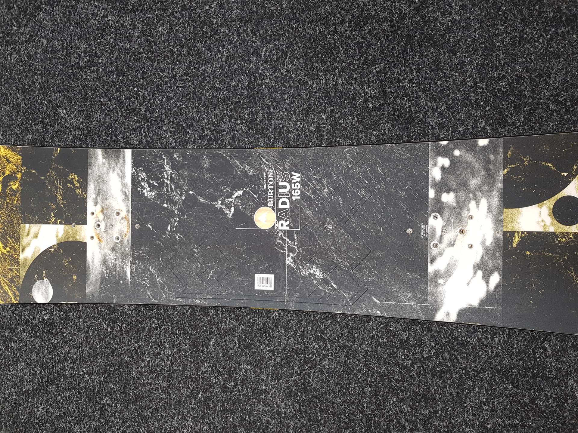 Použitý snowboard BURTON Radius 165 W