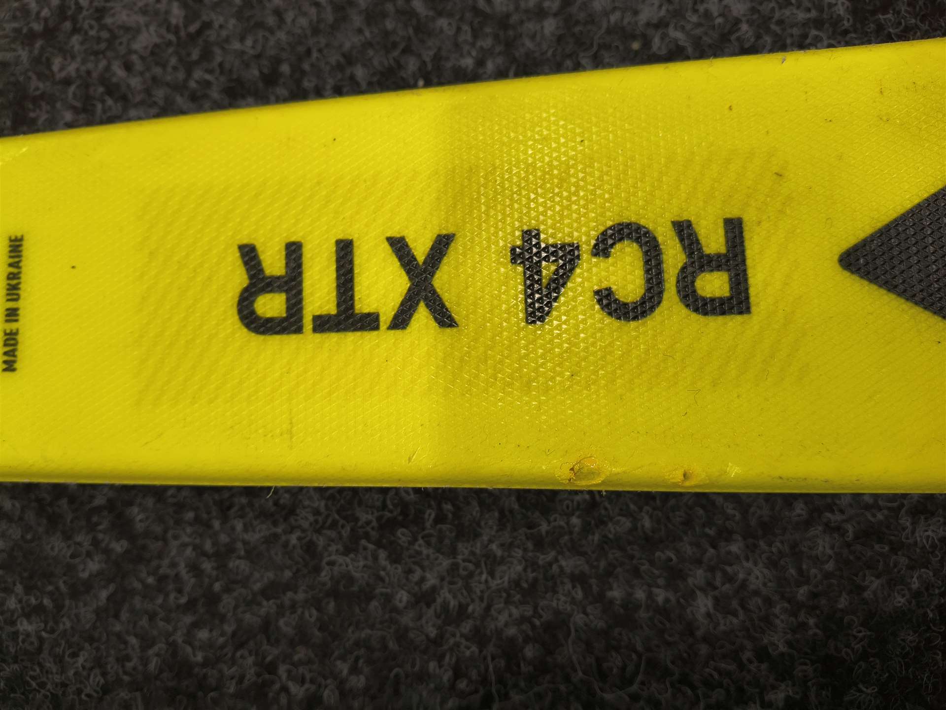 Bazárové lyže FISCHER RC4 XTR