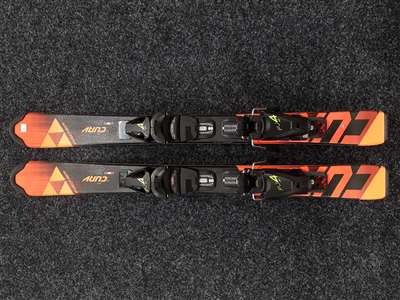 Použité lyže FISCHER The Curv RC4 + vázání Fischer FJ 4