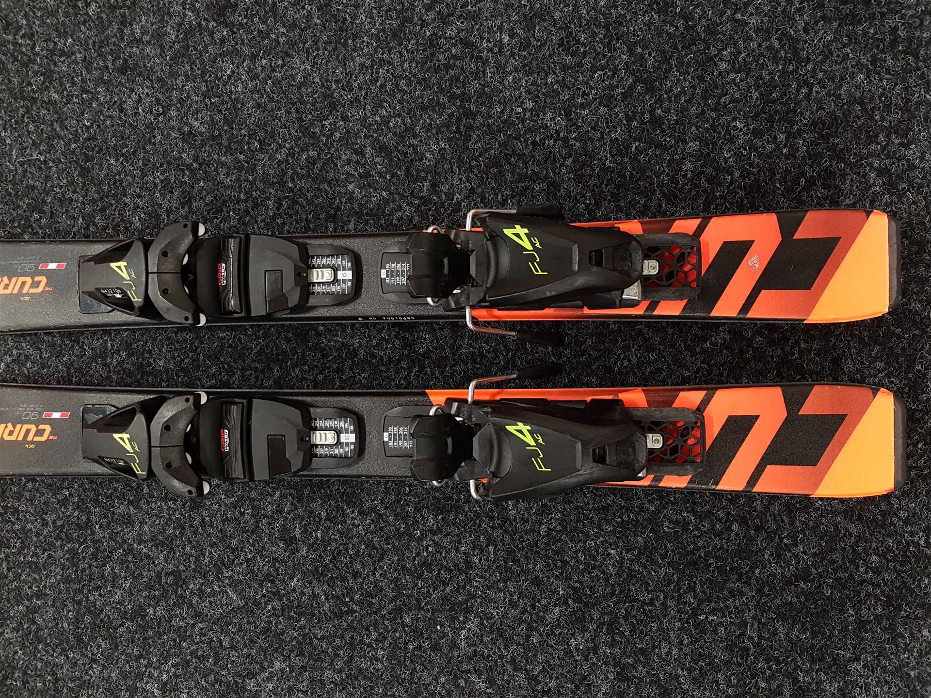 Sci FISCHER The Curv RC4 usati + attacchi Fischer FJ 4