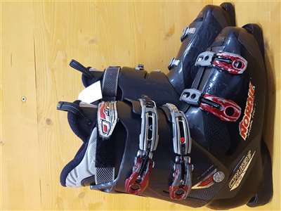 Clăpari de schi Nordica Crusie NFS second-hand