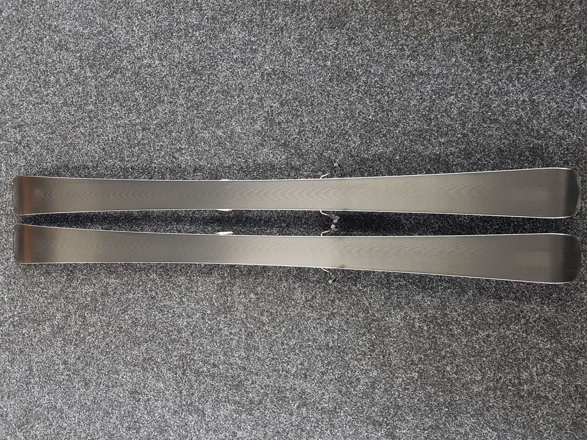 Použité lyže VOLKL Deacon 7.4 + viazanie Marker FTD 10