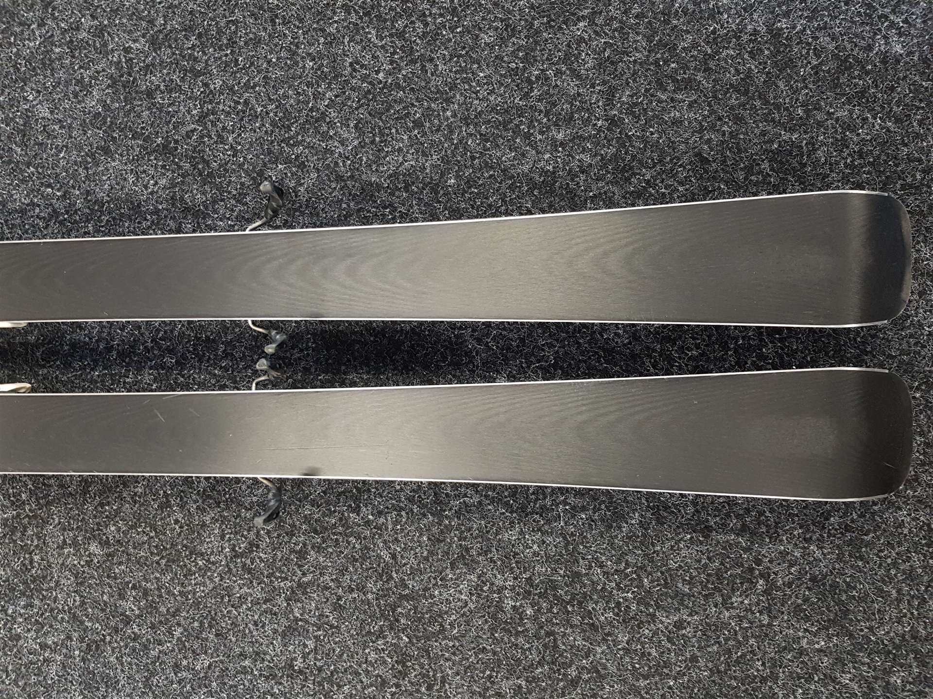 Použité lyže VOLKL Deacon 7.4 + viazanie Marker FTD 10