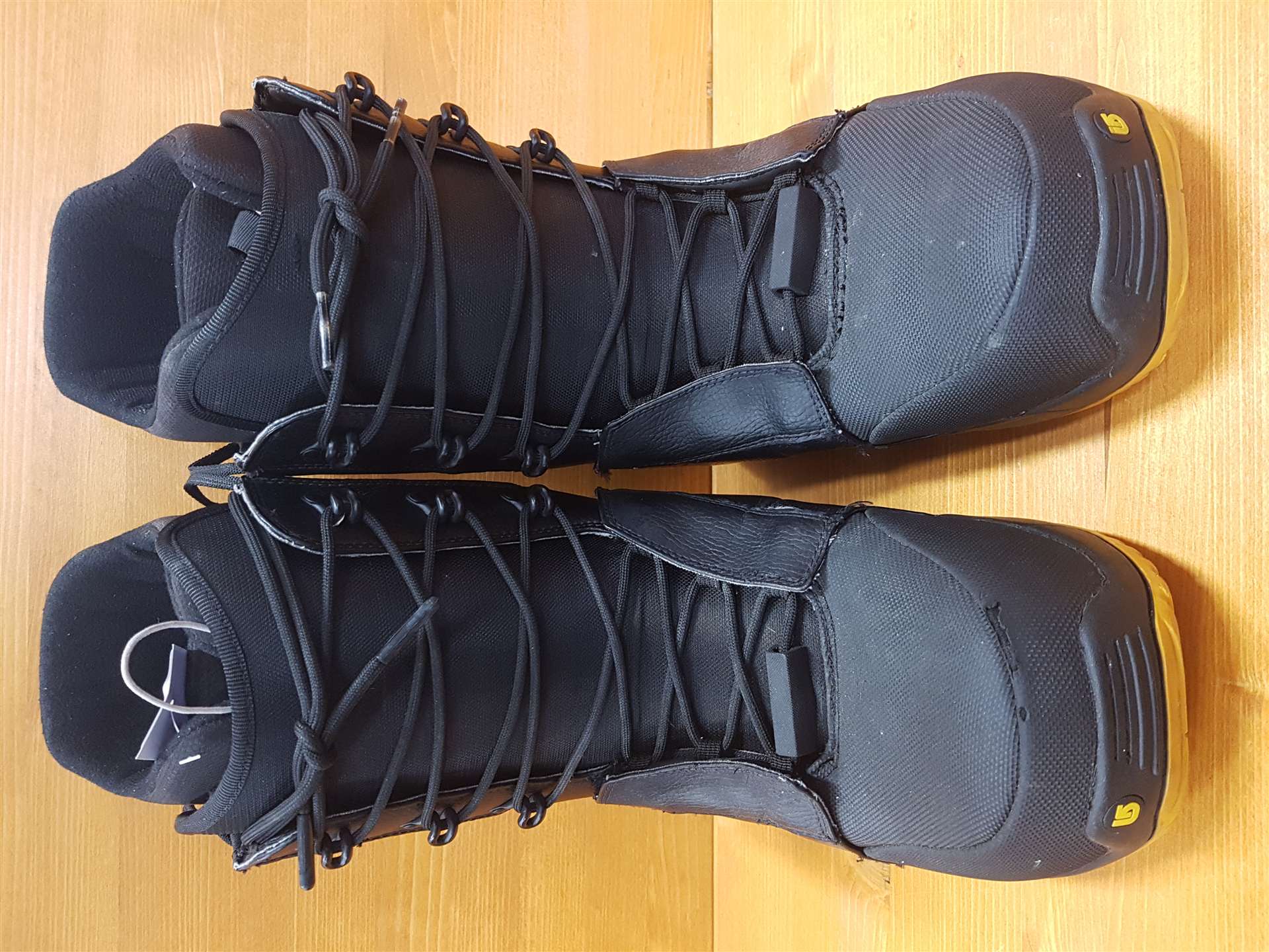 Ghete de snowboard BURTON Progression folosite