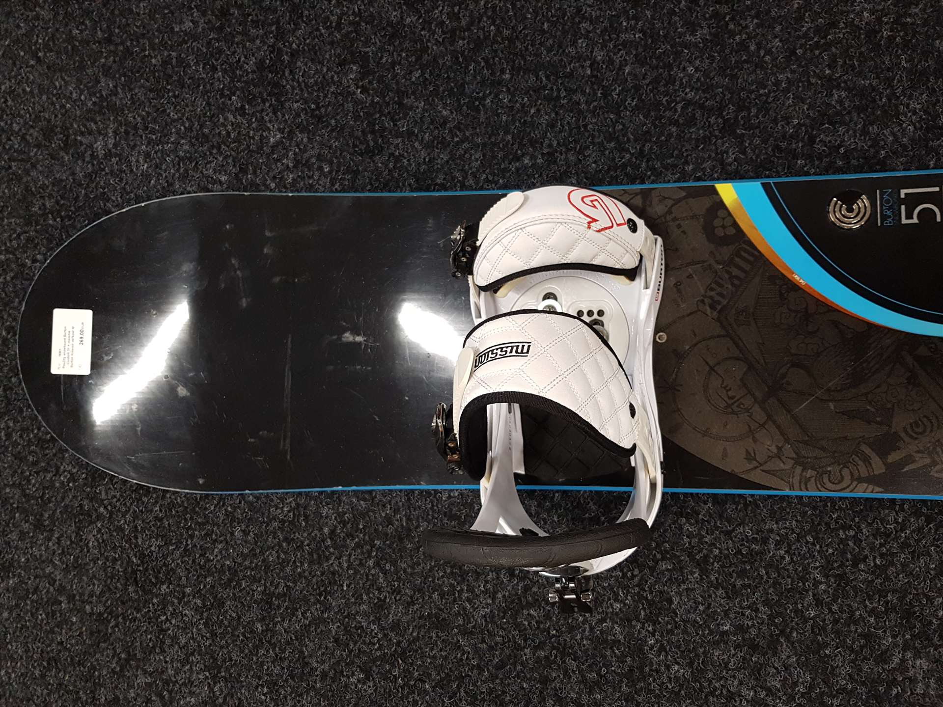 Snowboard Burton Custom 51 folosit + legături Burton Mission mărimea M