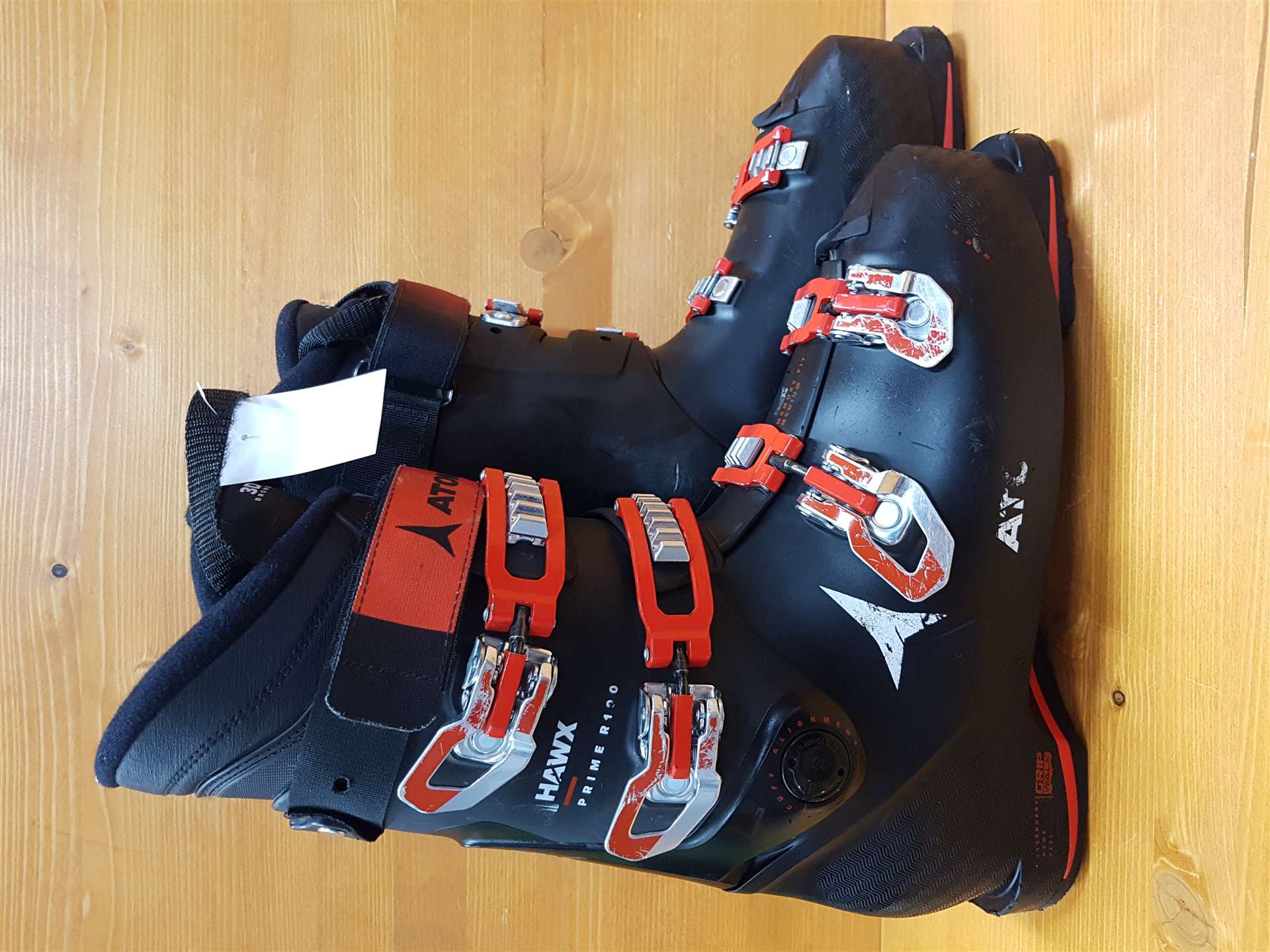 Scarponi da sci usati ATOMIC Hawx Prime R100
