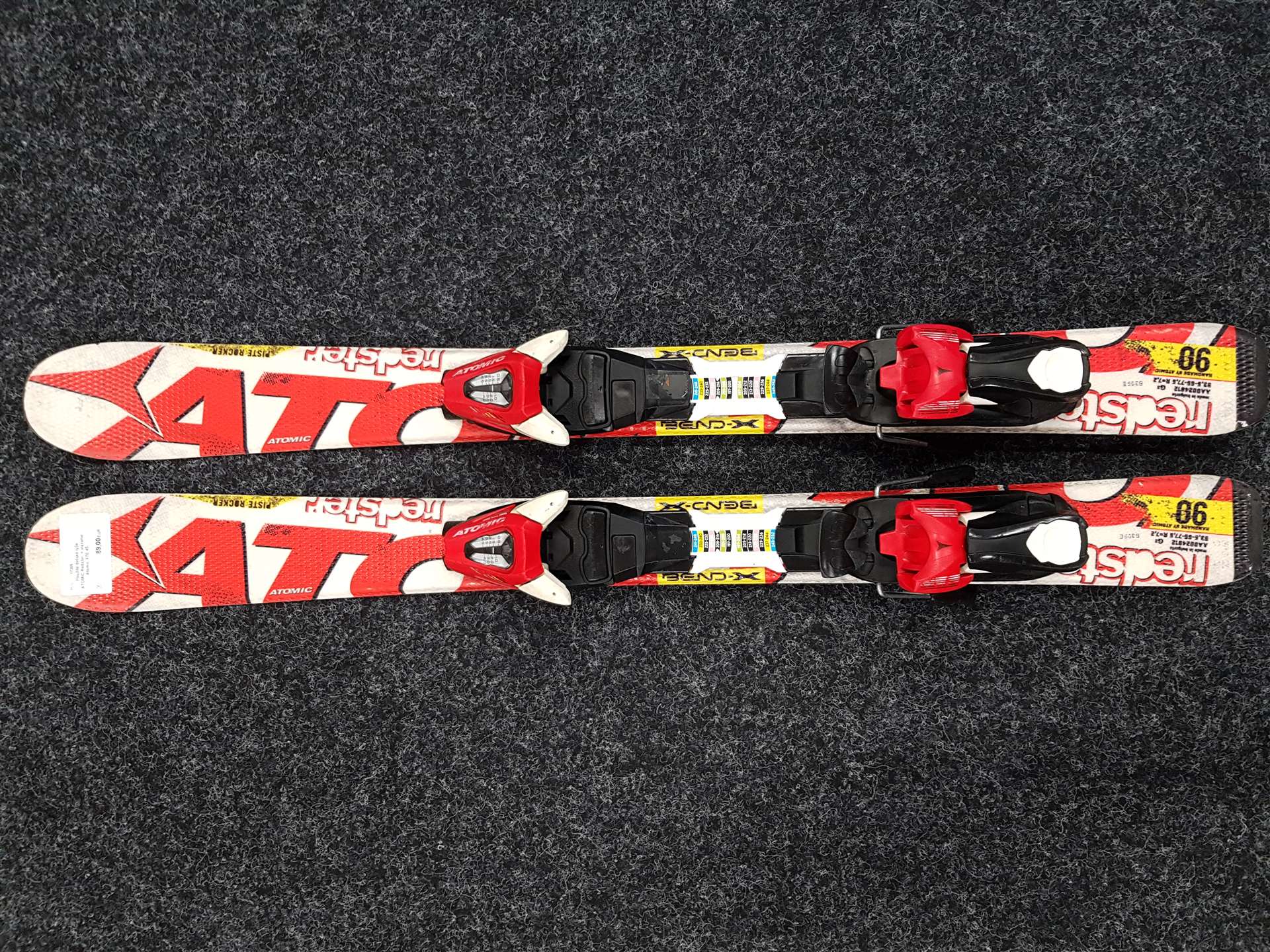 Skis enfant d'occasion ATOMIC Redster + fixations Atomic XTE 45