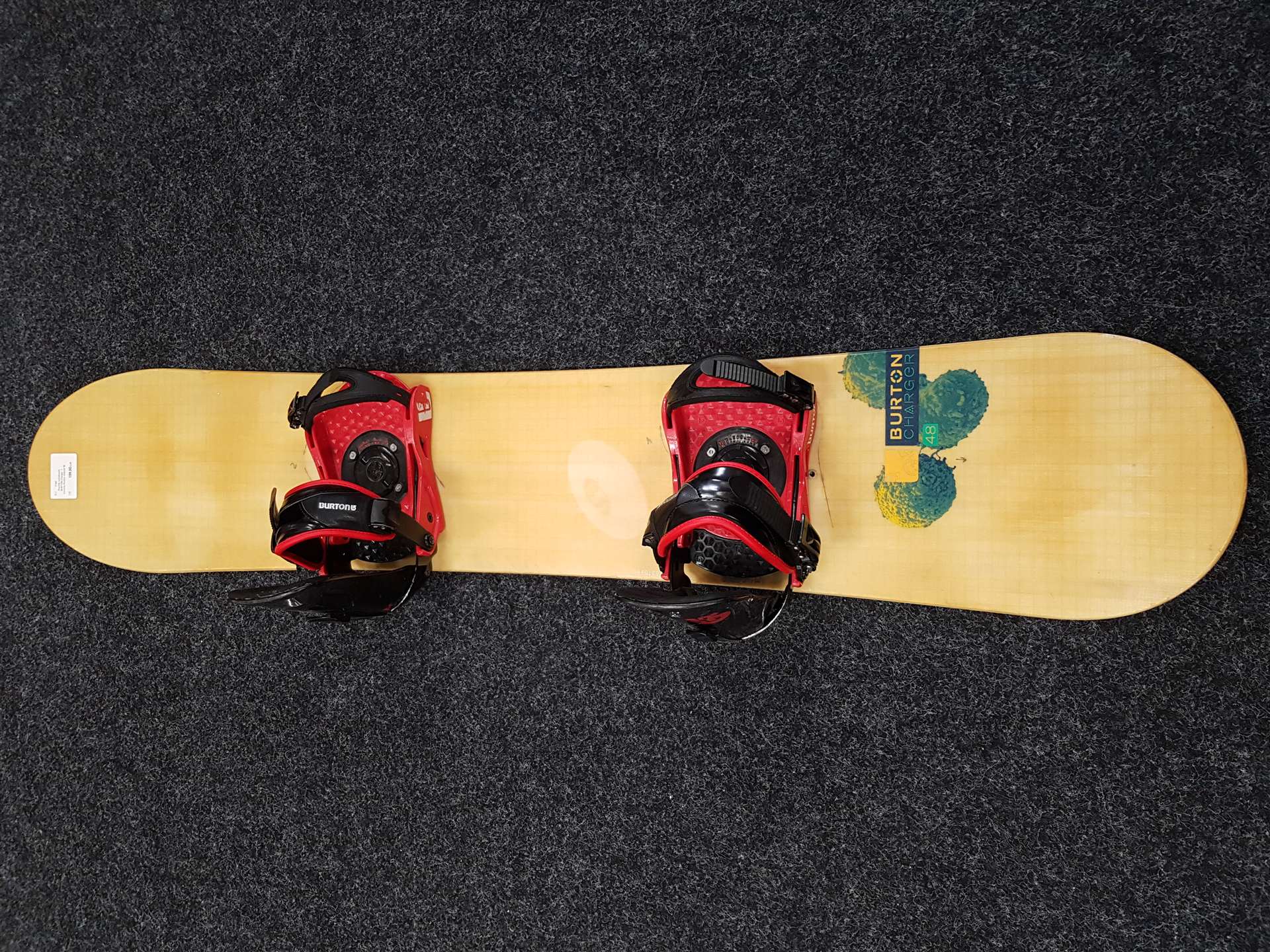 Snowboard BURTON Charger usato + attacchi Burton taglia M