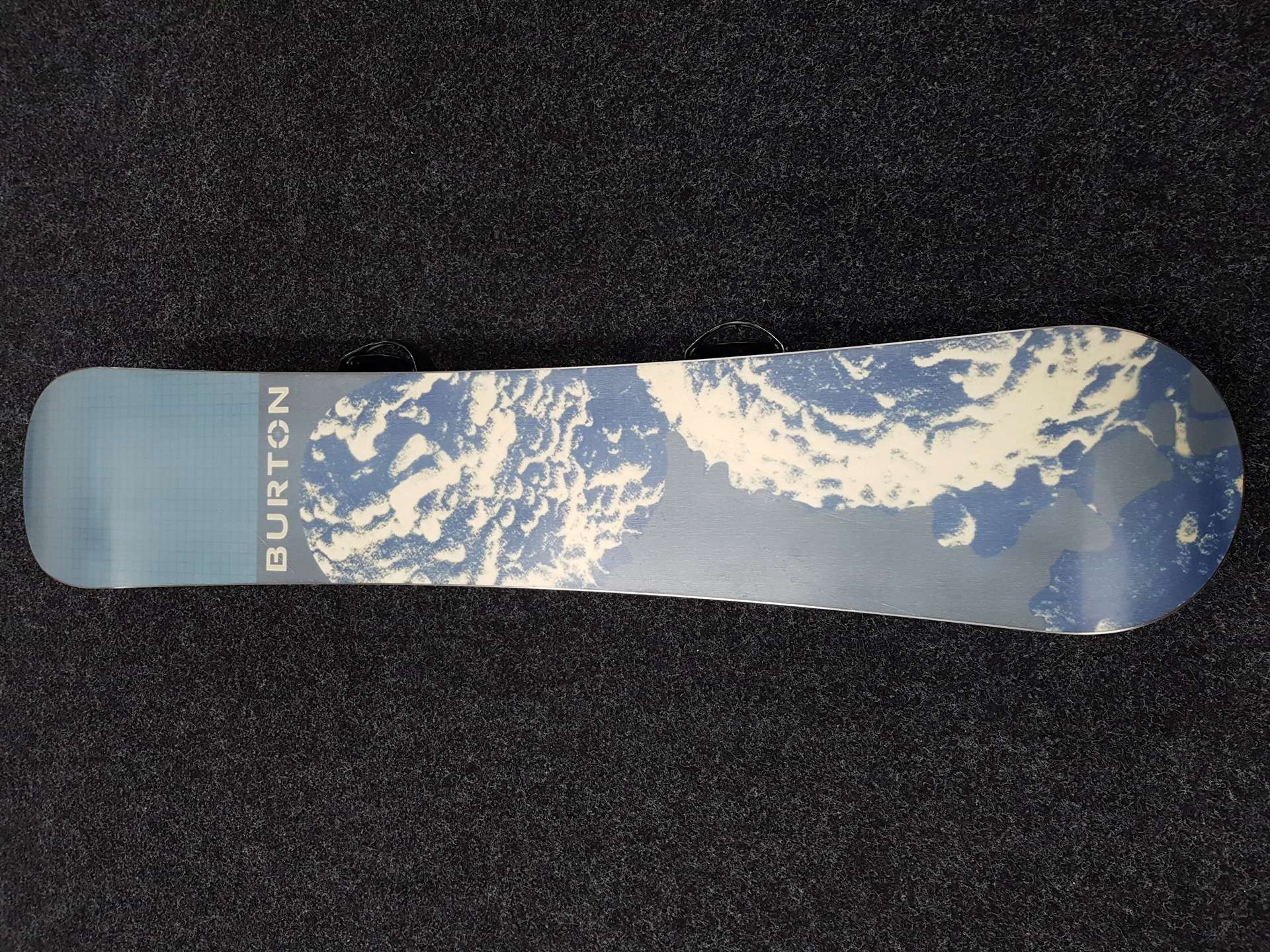 Snowboard BURTON Charger usato + attacchi Burton taglia M