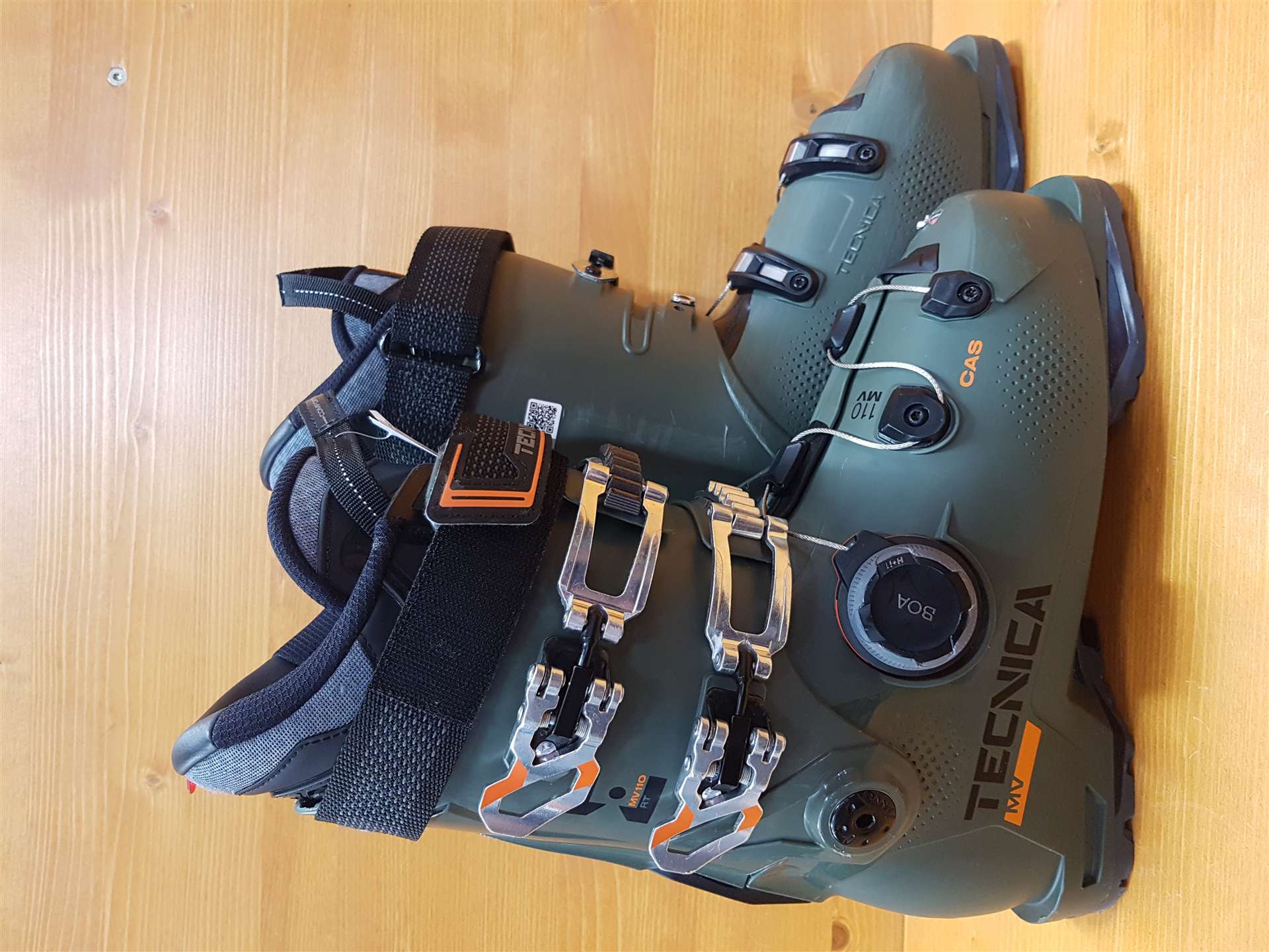 Clăpari de schi second-hand TECNICA MV 110 RT