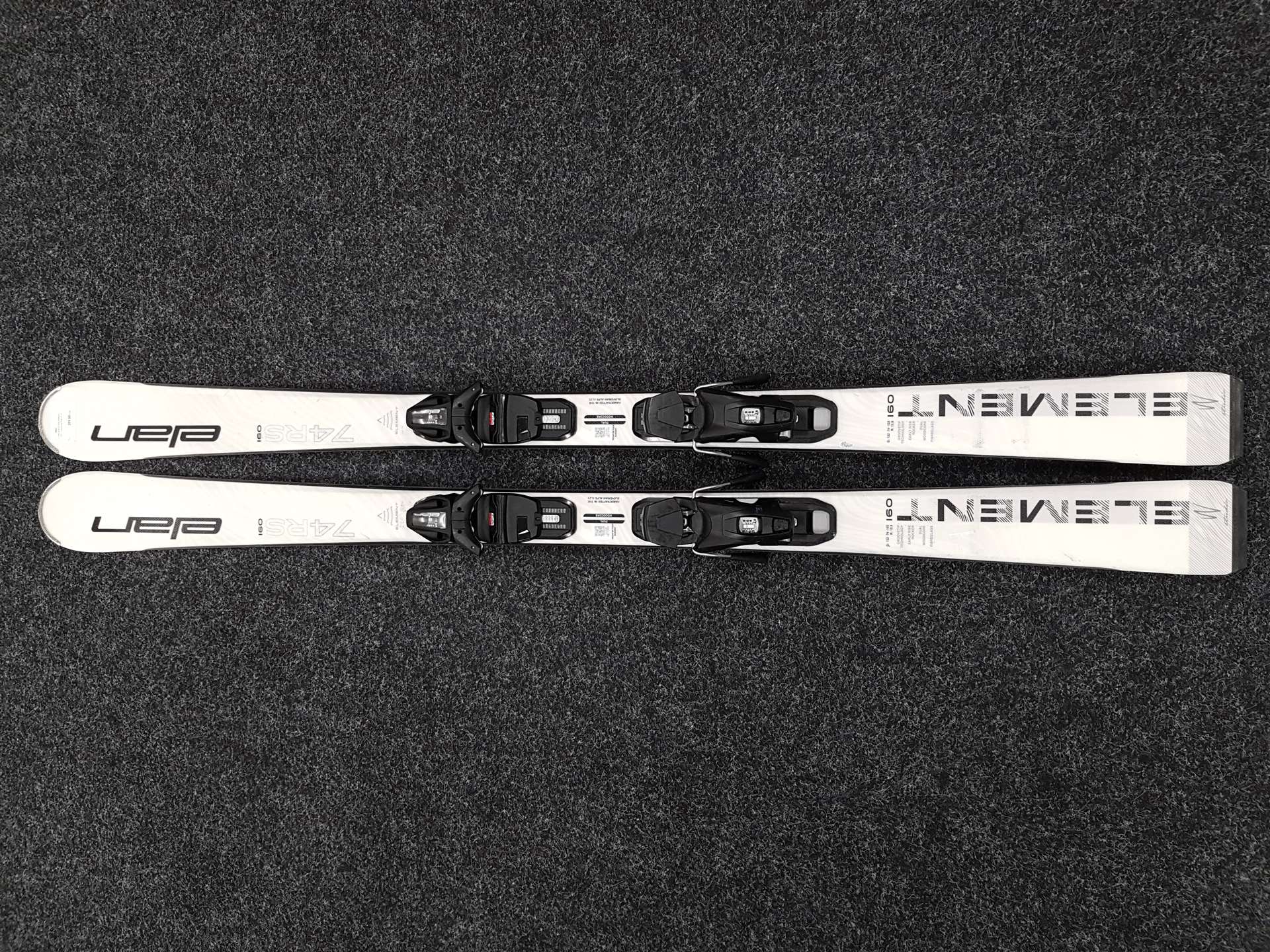 Gebrauchte Ski ELAN Element 74 RS + Elan EL9 Bindungen
