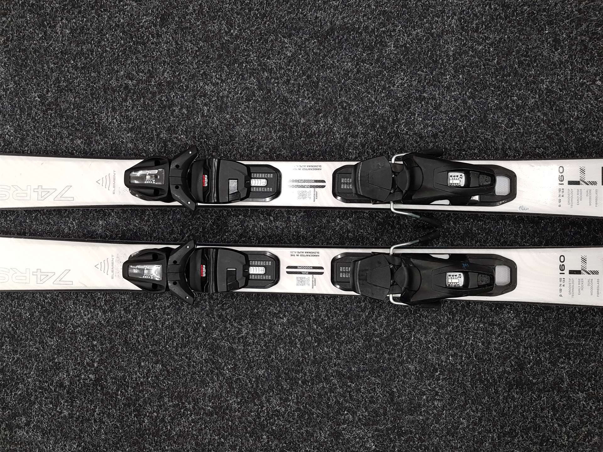 Gebrauchte Ski ELAN Element 74 RS + Elan EL9 Bindungen