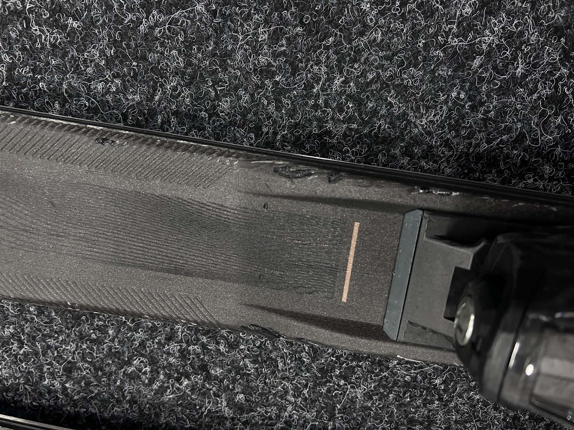 Bazaar Ski Salomon S/MAX WX7 TI