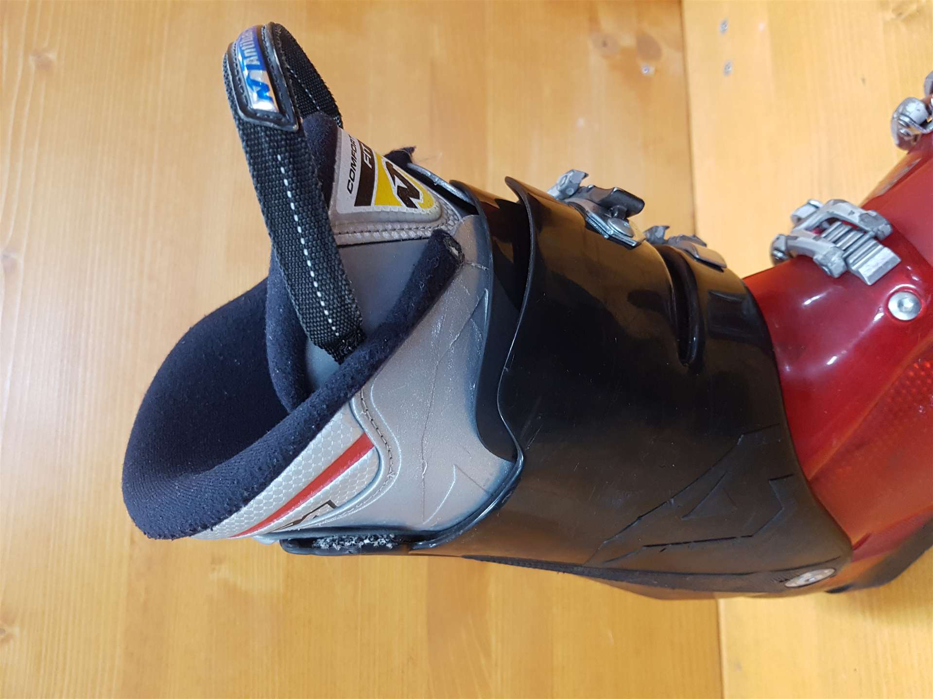 Clăpari schi second-hand NORDICA Sportmachine 90