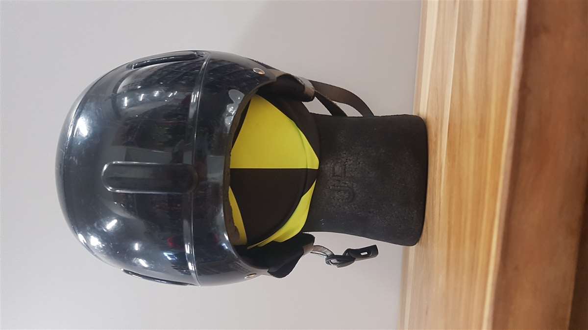 Bazaar Helm Wedze schwarz