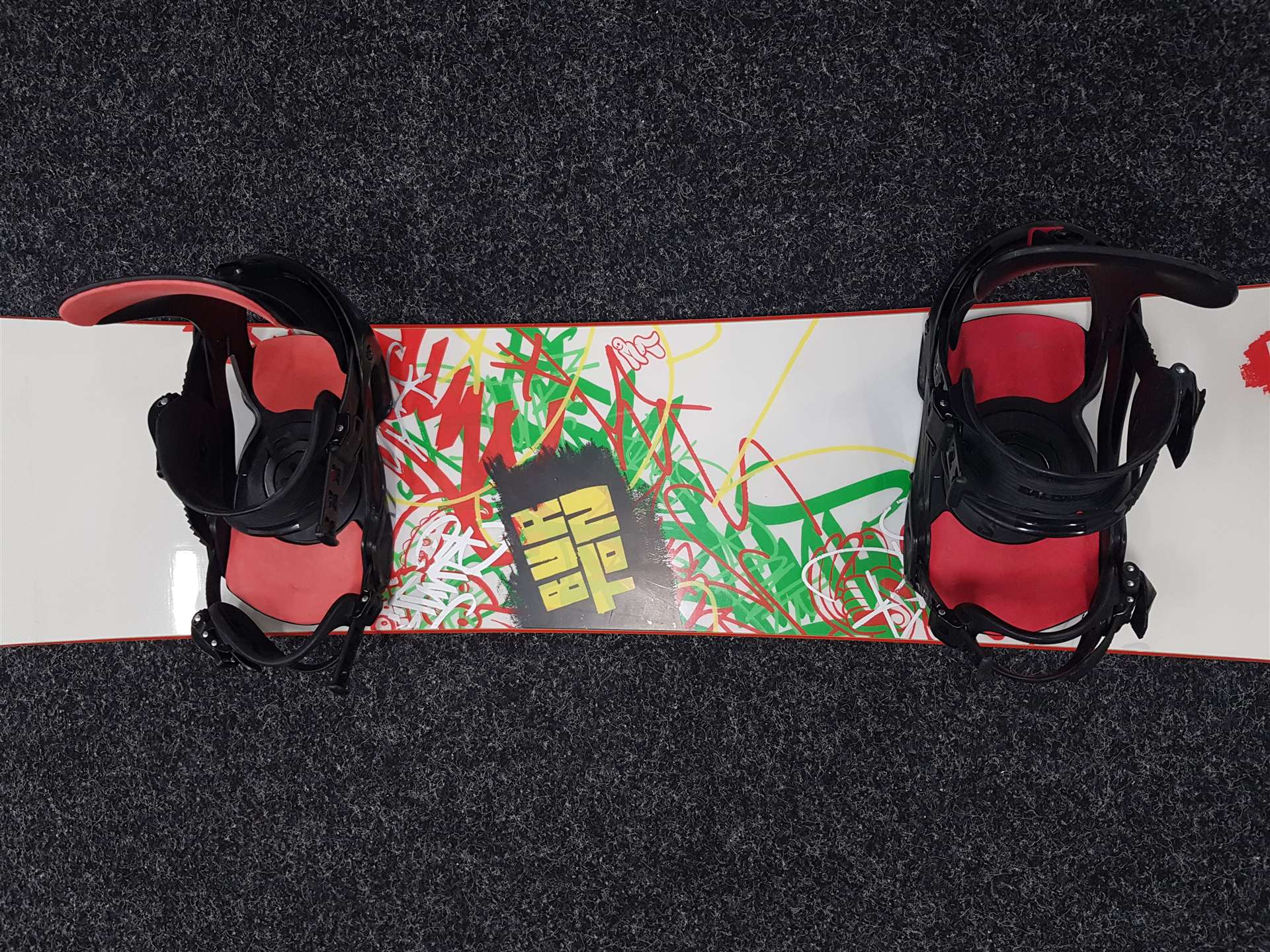 Tabla de snowboard BURTON Blunt usada + fijaciones Salomon talla M