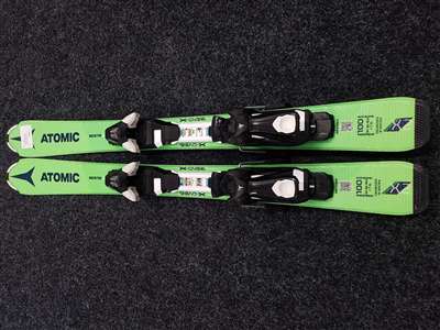 Esquís infantiles usados ATOMIC Redster X2 + fijaciones Atomic 4.5