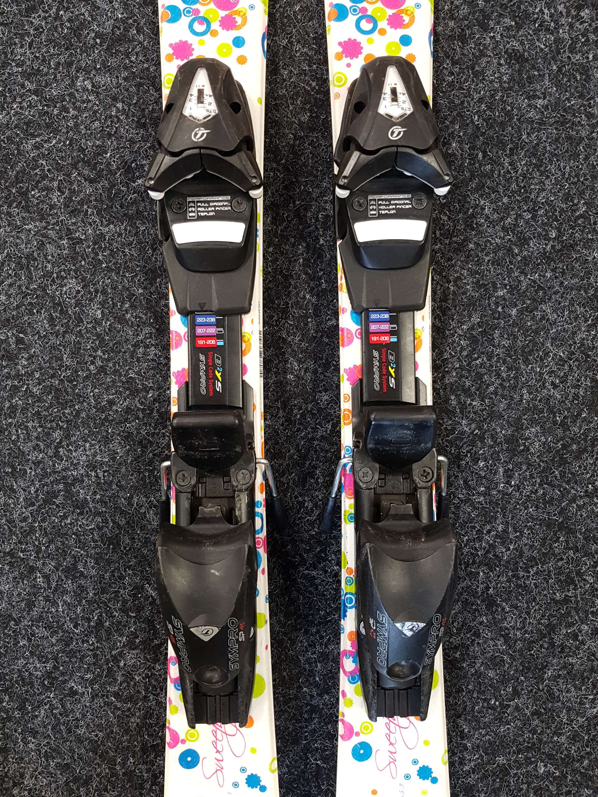 Skis enfant d'occasion TECNOPRO Sweety + fixations Tyrolia Sympro 4.5