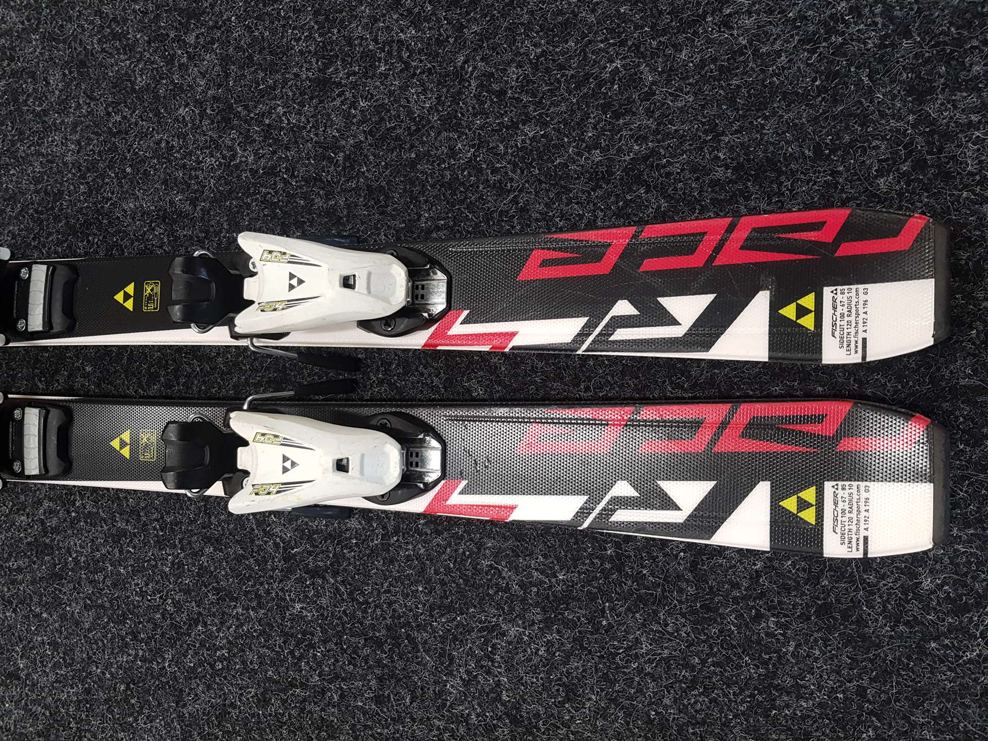 Použité detské lyže FISCHER RC4 Race + viazanie Fischer FJ4