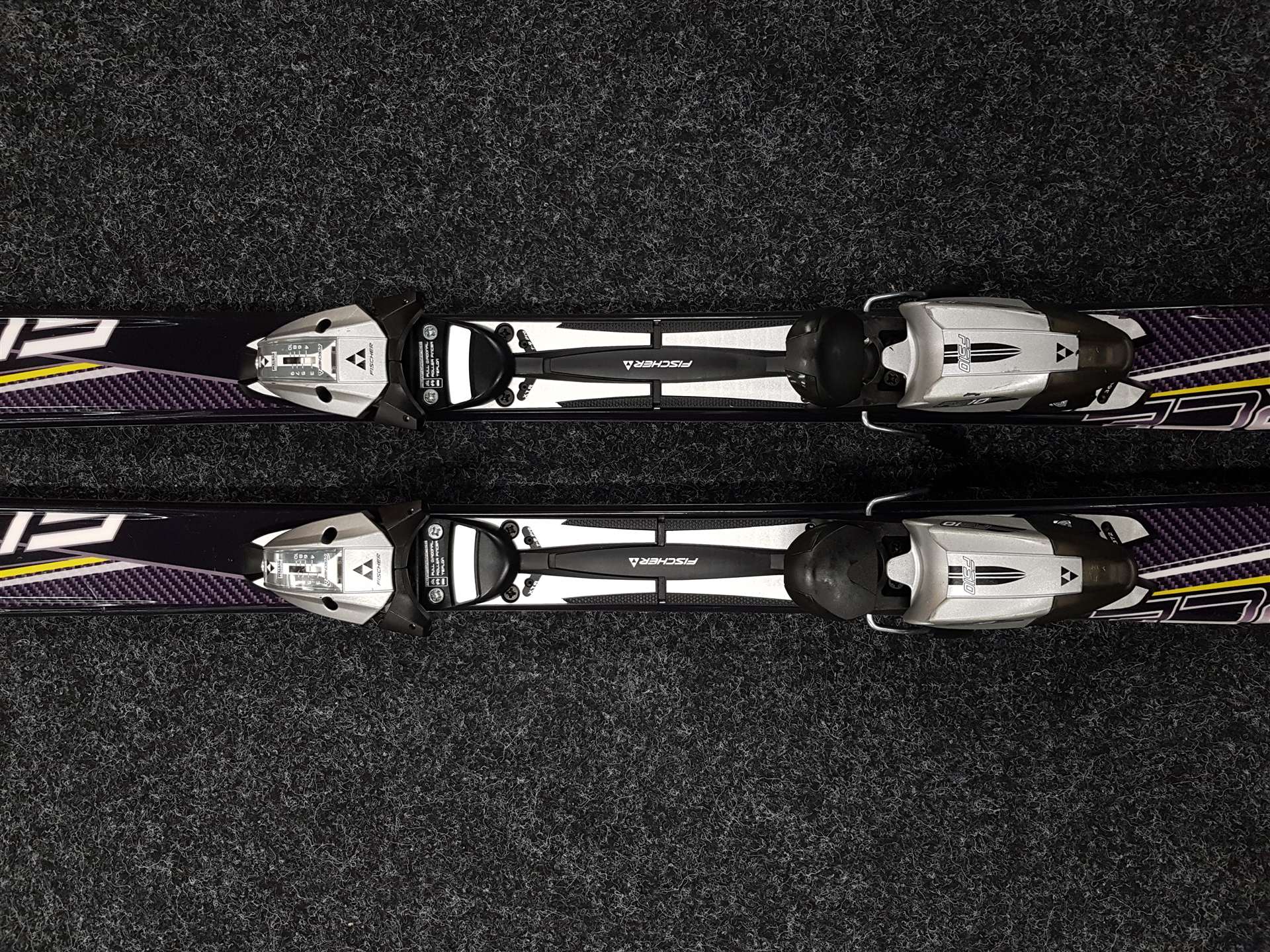 Sci FISCHER RX Force usati + attacchi Fisher FS10