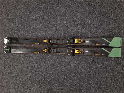 Esquís ATOMIC Redster Q7 usados + fijaciones Atomic M12