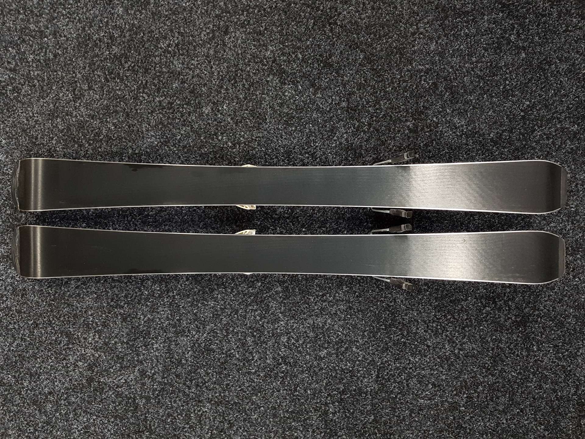 Gebrauchte Kinderski ATOMIC Redster + Atomic XTE 45 Bindungen