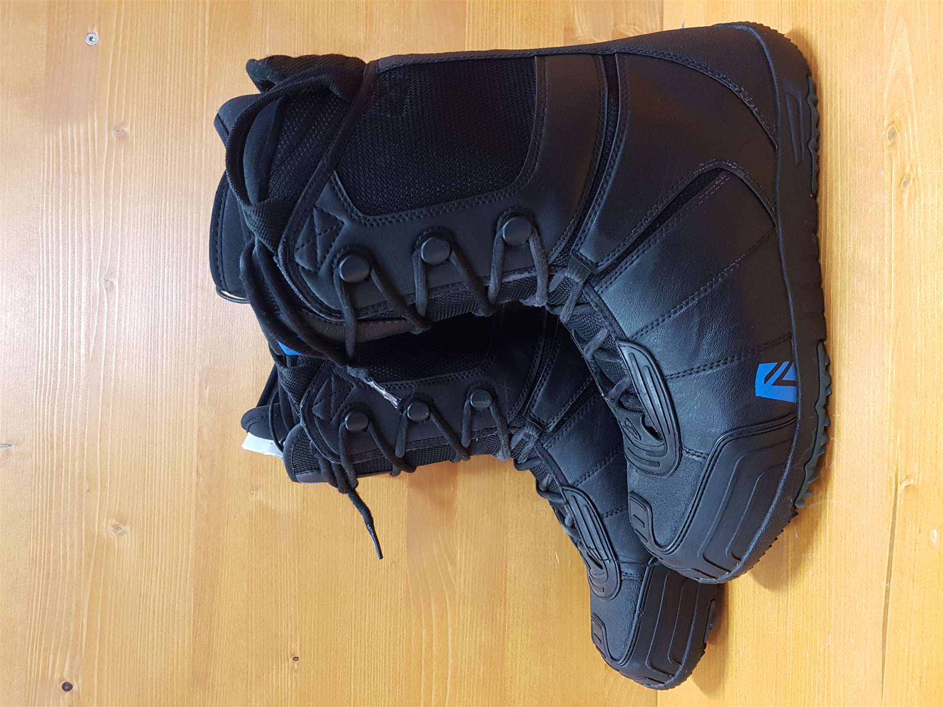 Použité snowboardové topánky NIEDECKER