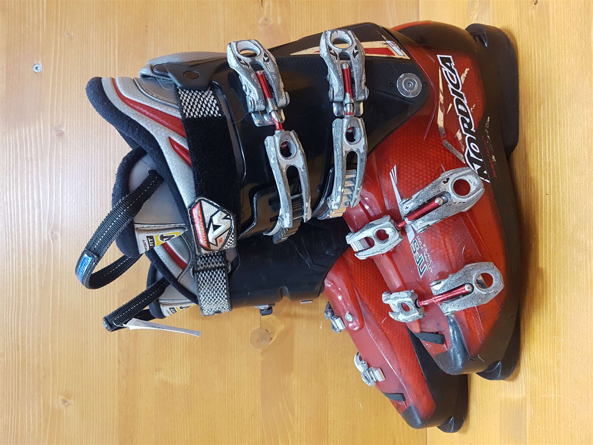 Použité lyžiarky NORDICA Sportmachine