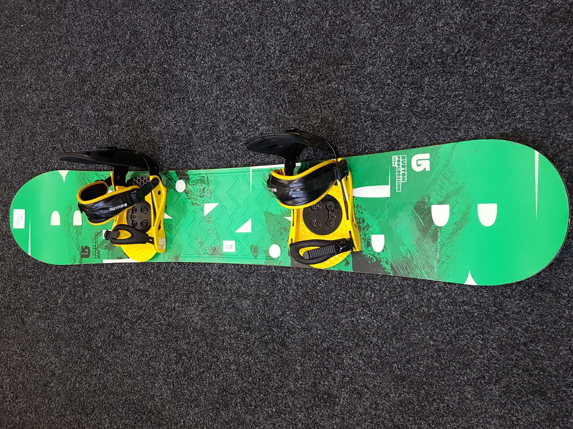 Použitý snowboard BURTON Progression + vázání Burton velikost L