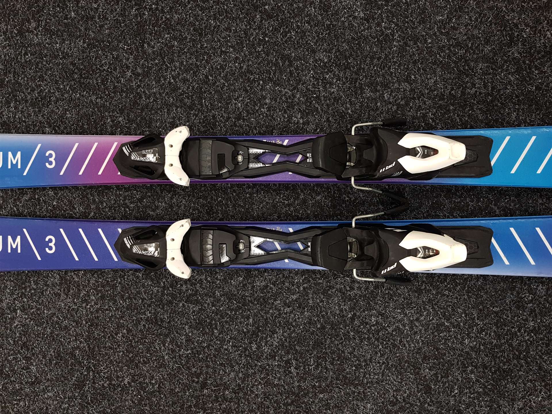 Gebrauchte Skier SPORTEN Iridium 3 + Tyrolia PR11 Bindungen