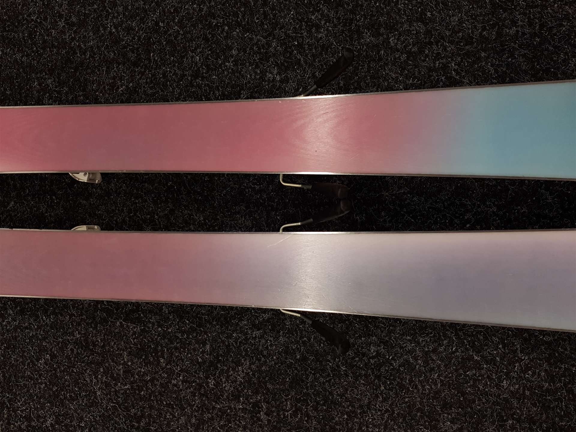 Gebrauchte Skier SPORTEN Iridium 3 + Tyrolia PR11 Bindungen