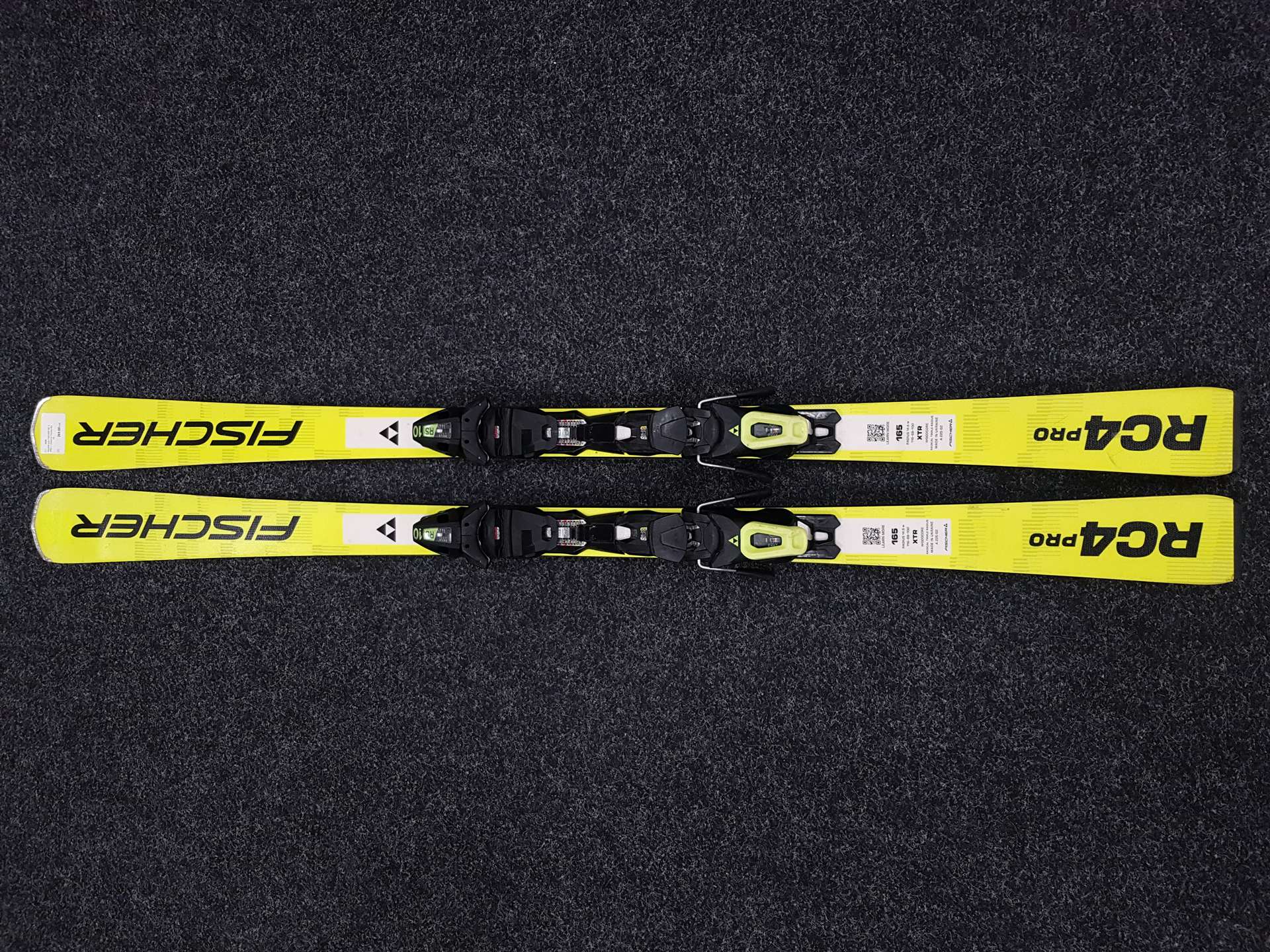 Gebrauchte FISCHER RC 4 PRO Ski + Fischer RS 10 Bindungen