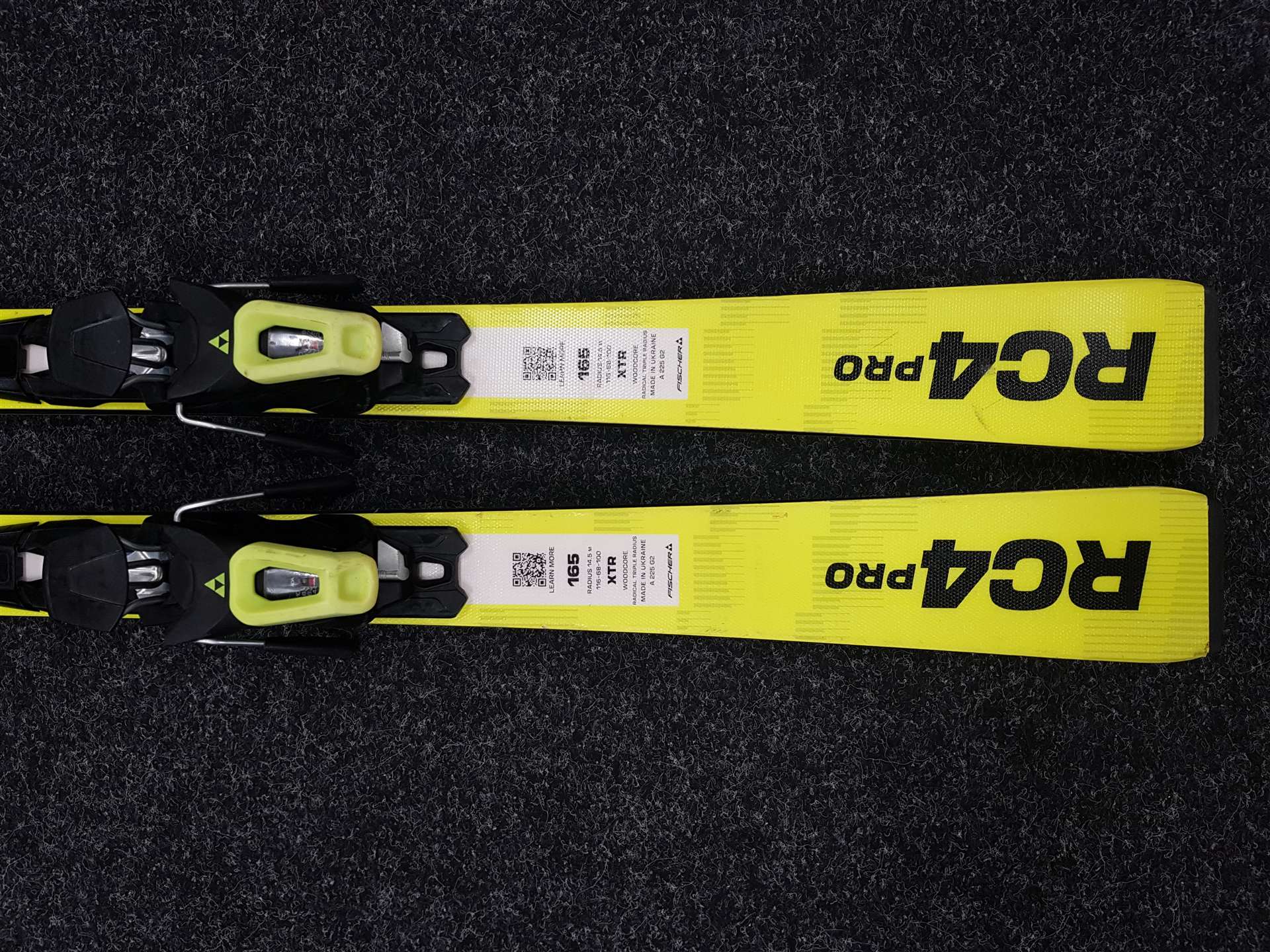 Gebrauchte FISCHER RC 4 PRO Ski + Fischer RS 10 Bindungen
