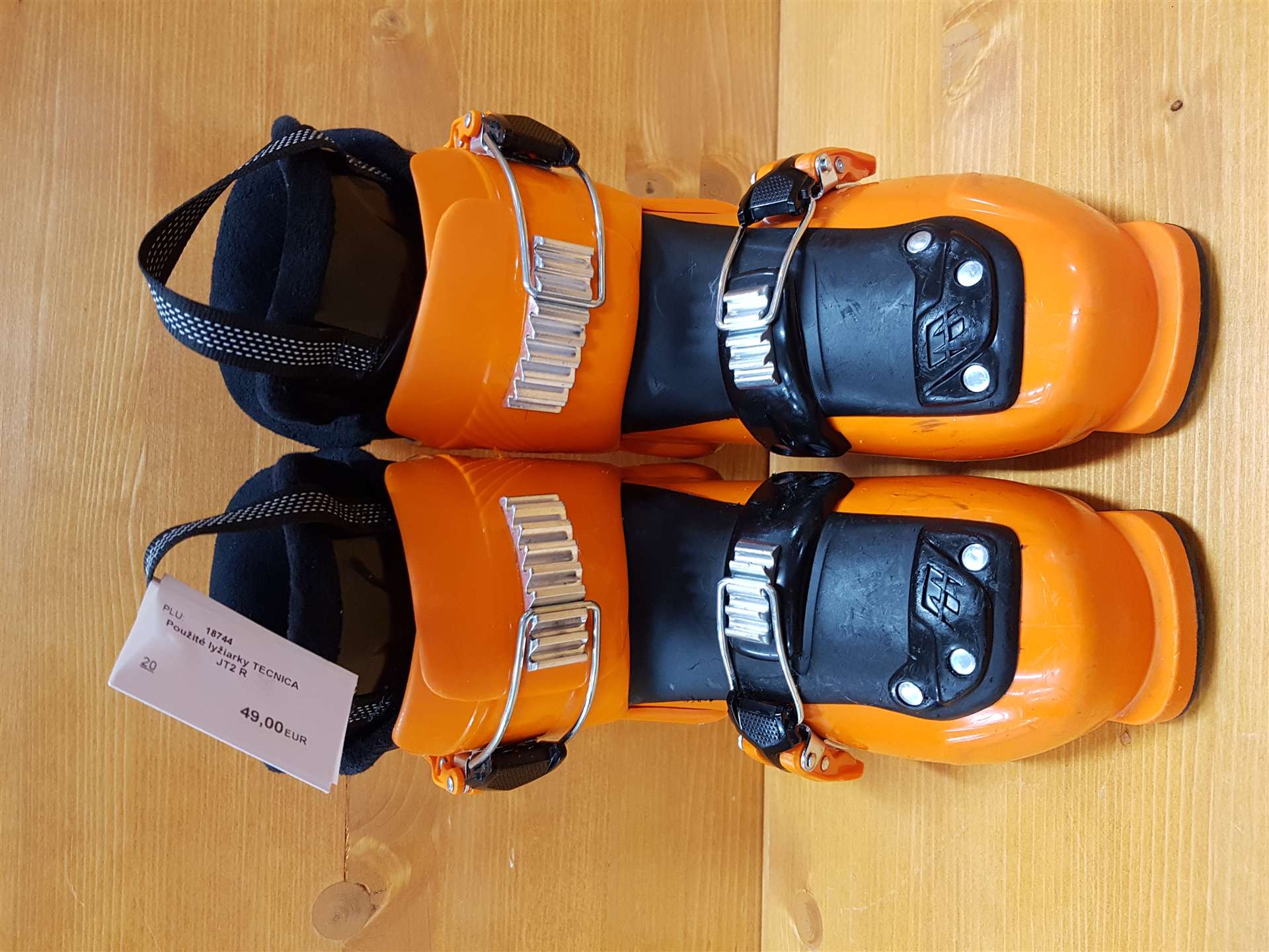 Použité lyžiarky TECNICA JT2 R