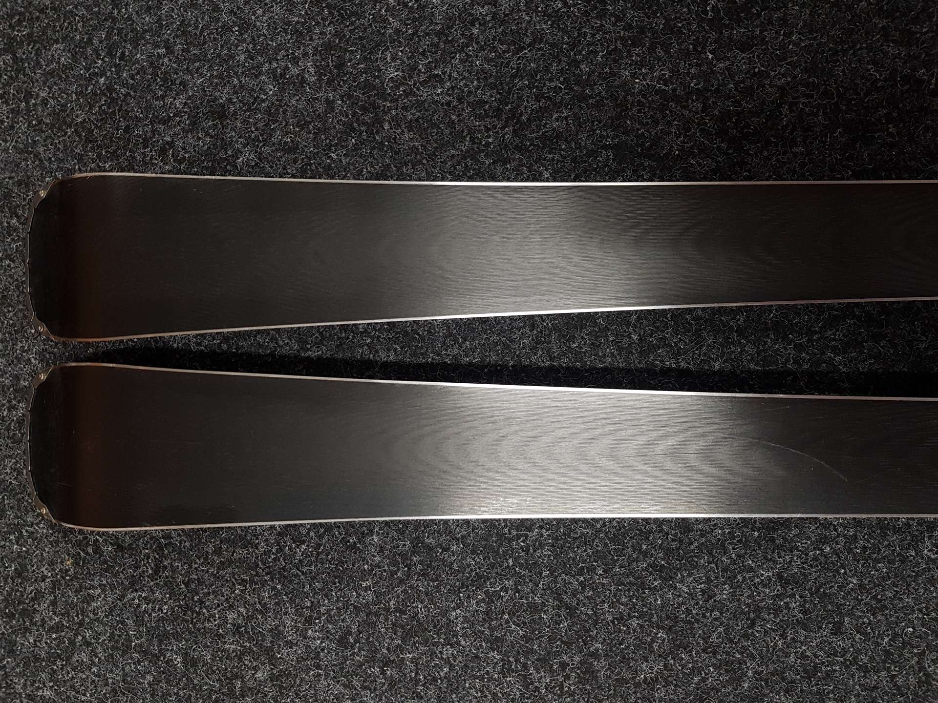 Použité lyže HEAD LYT tech V4 + vázání Tyrolia PR 10