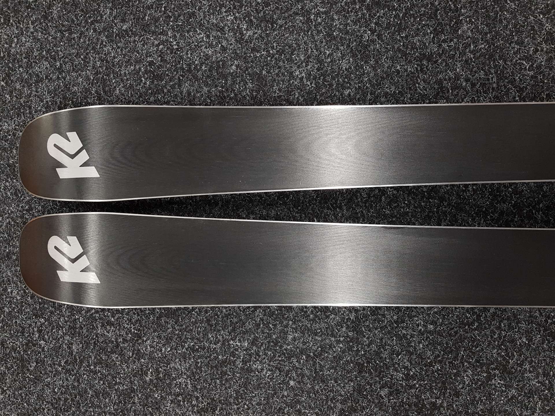 Použité freeride lyže K2 Mindbender + viazanie Marker Squire 10
