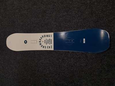 Bazárový snowboard K2