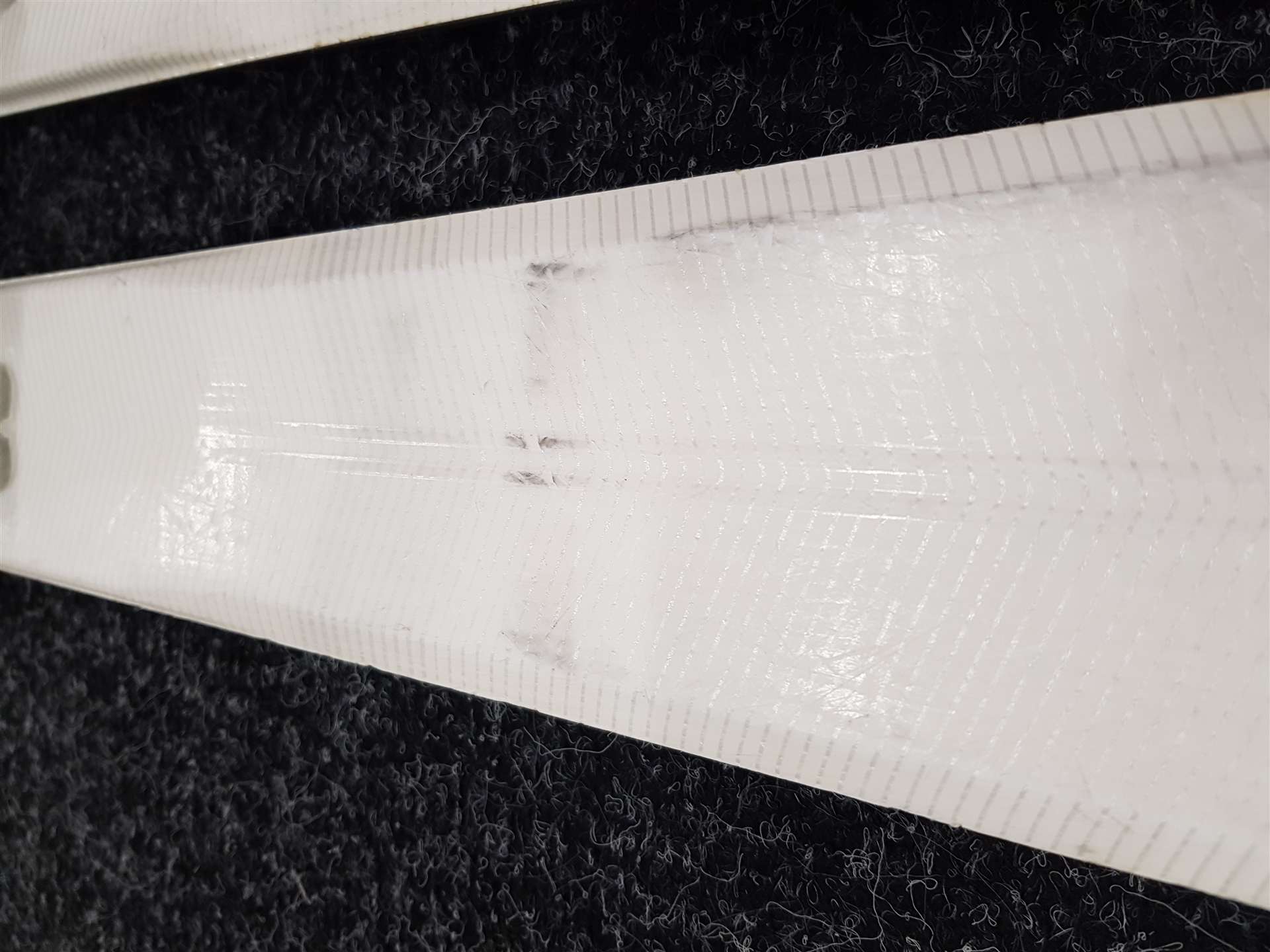 Použité lyže ROSSIGNOL Nova 2 LS + vázání Look XPress 10