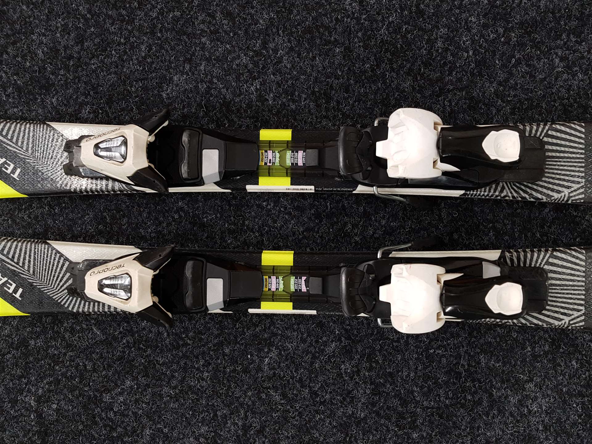 Sci TECNOPRO Team 66 usati + attacchi Tecnopro TC 4.5