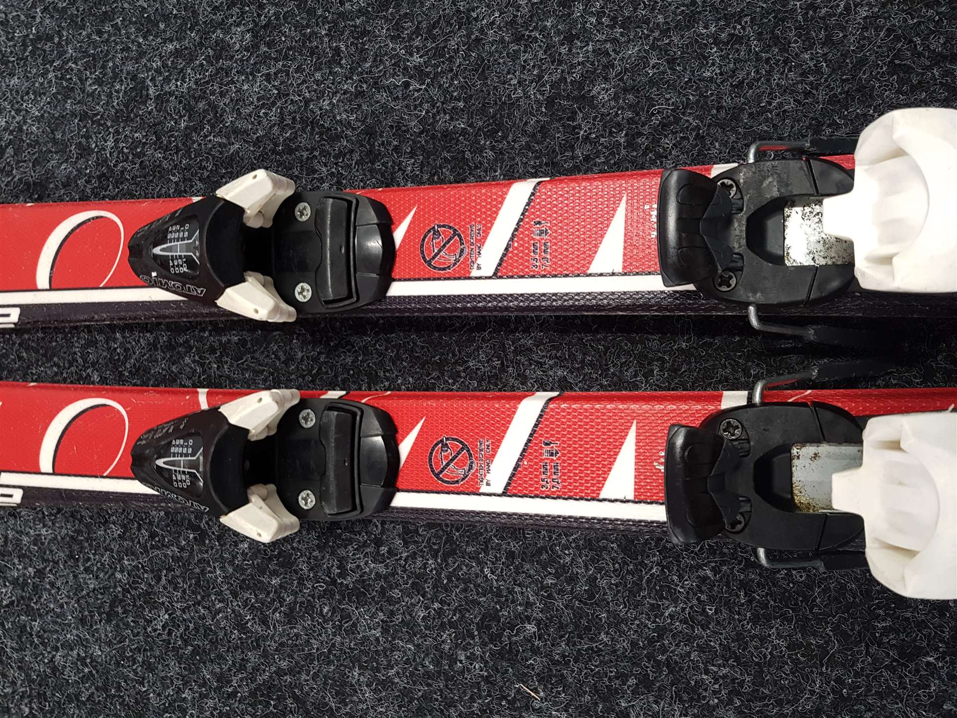 Gebrauchte Kinderski ATOMIC Race + Atomic 4.5 Bindungen