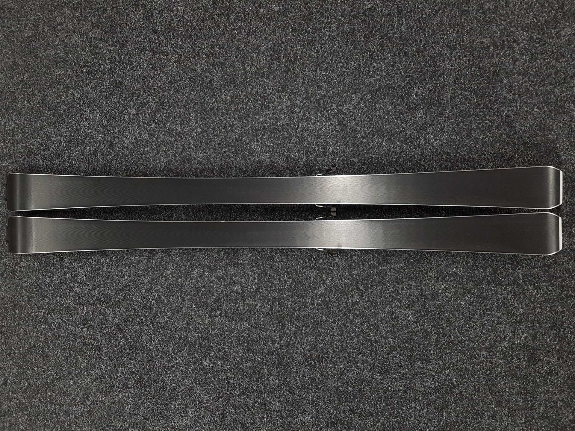 Schiuri ROSSIGNOL Zenith Z72 folosite + legături Rossignol Axium 100 10