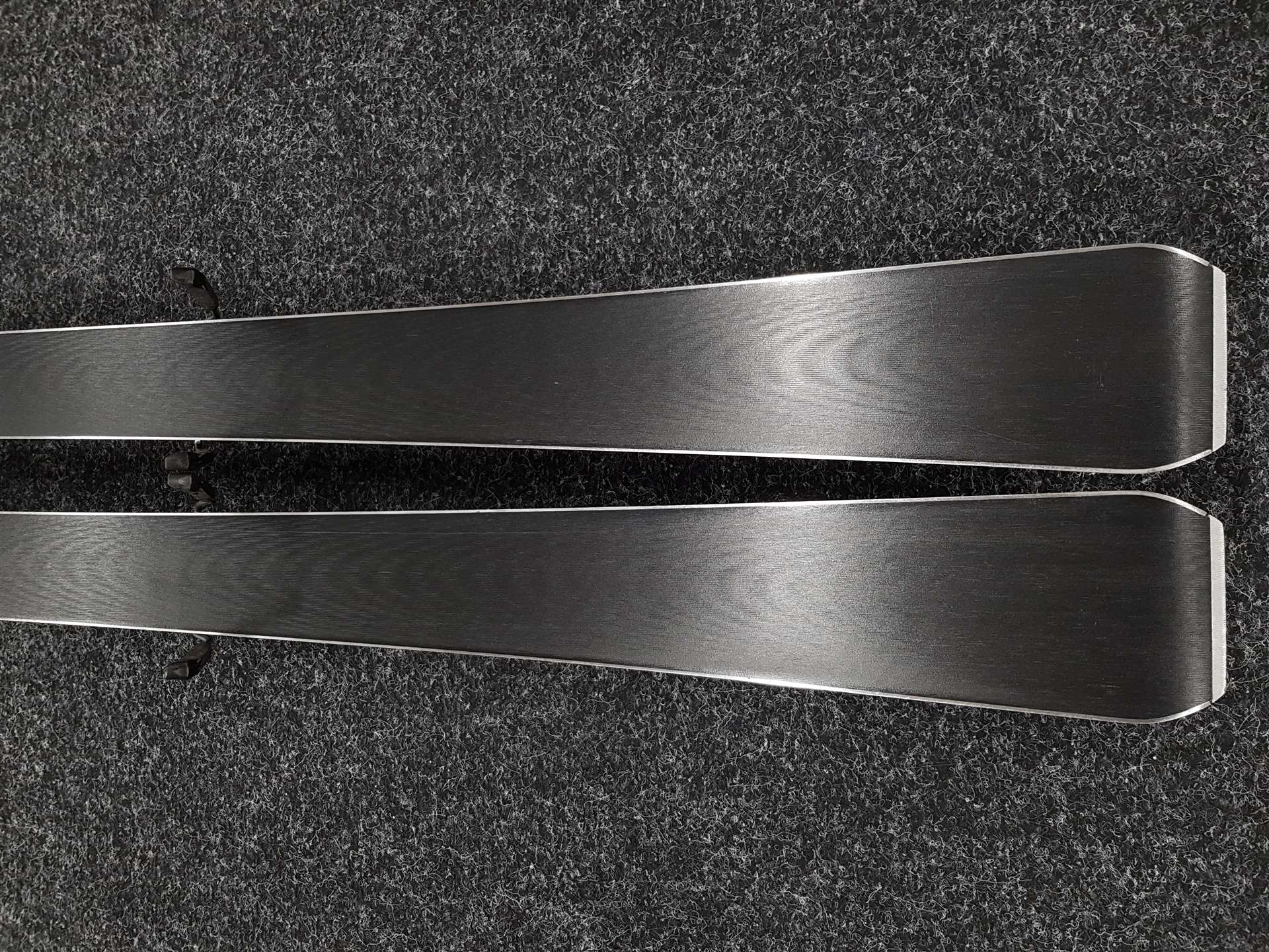Schiuri ROSSIGNOL Zenith Z72 folosite + legături Rossignol Axium 100 10