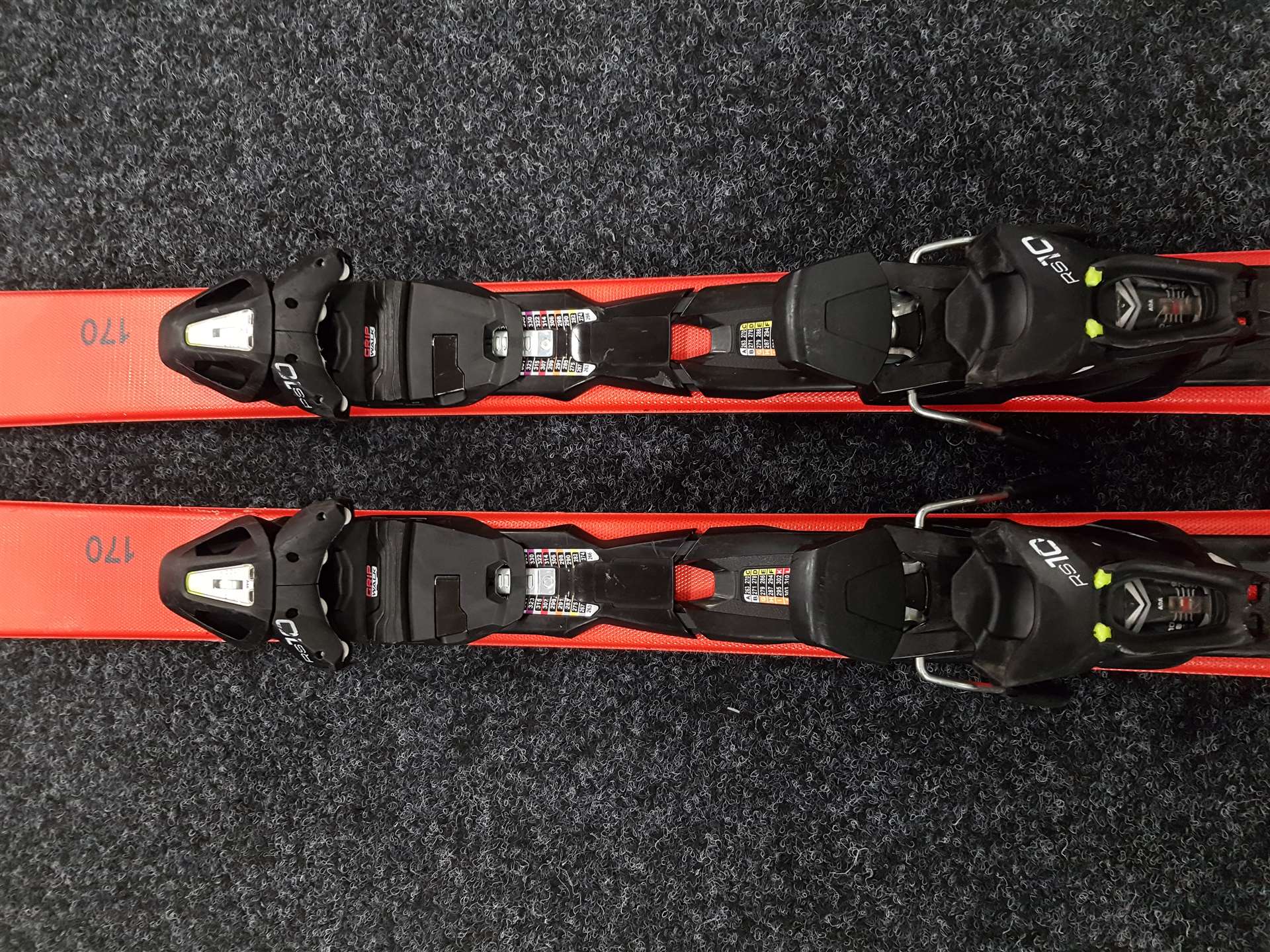Używane narty FISCHER RC ONE 73 + wiązania Fischer RS 10