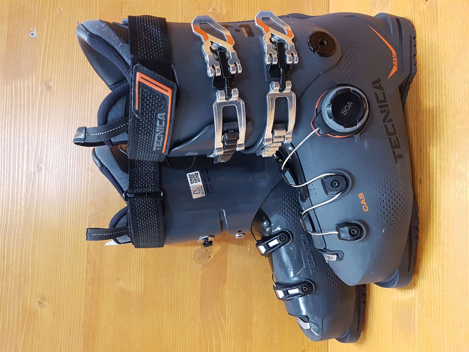 Clăpari de schi second-hand TECNICA 100 HV