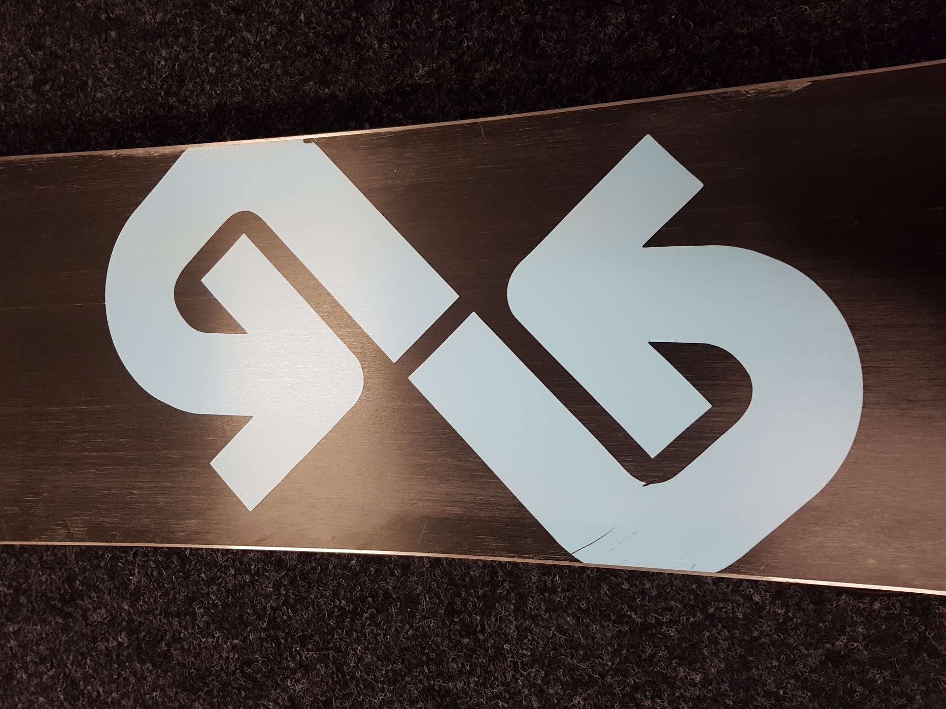 Použitý snowboard BURTON LTR + vázání Salomon velikost XS/S