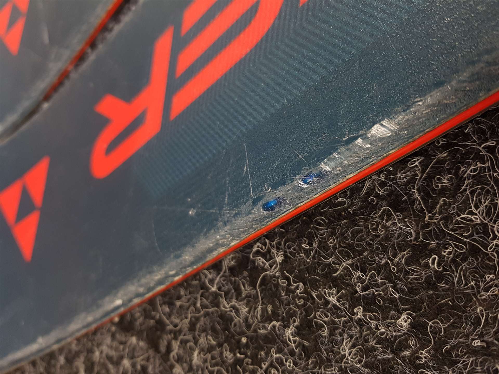 Sci FISCHER RC 4 The Curv TI usati + attacchi Fischer RS 10